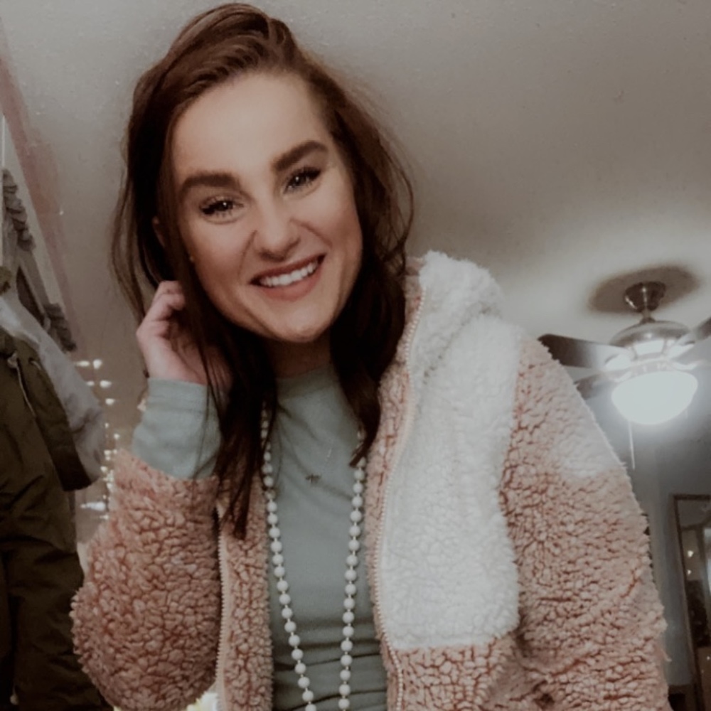 Meet your Posher, Ashley